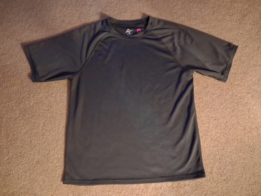Men's Kanu Surf Active Wear Top Size Small